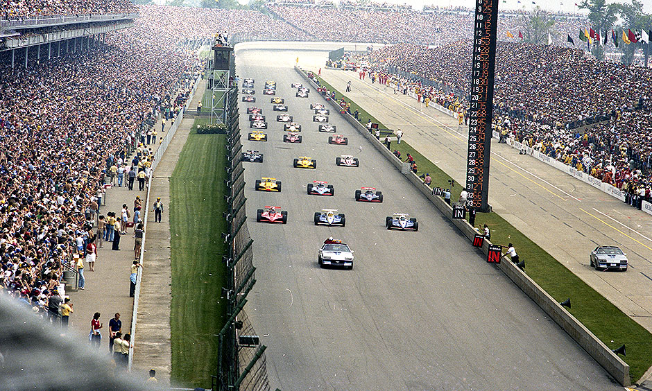 12-25-1982-Indy-500-Start.jpg