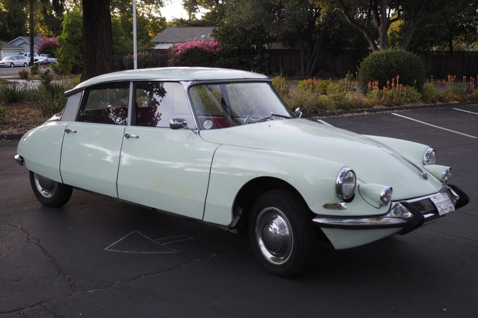 1964_citroen_ds.jpg