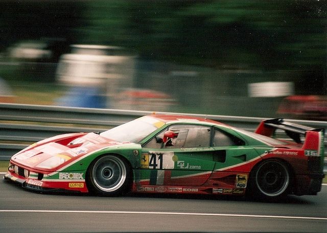 1995_Ferrari_F40_GTE_1_2048x2048.jpg