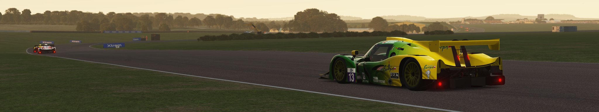 2 rF2 VANWALL at official THRUXTON copy.jpg