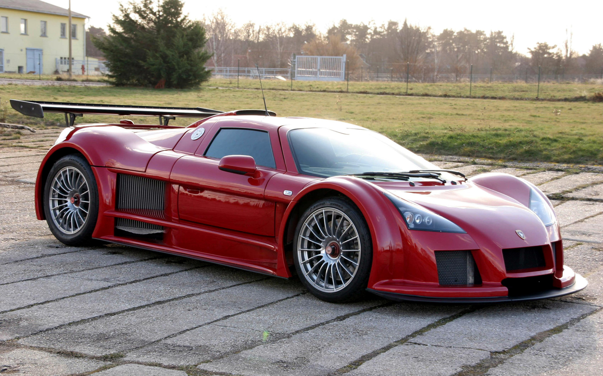 2007-gumpert-apollo-sport.jpg