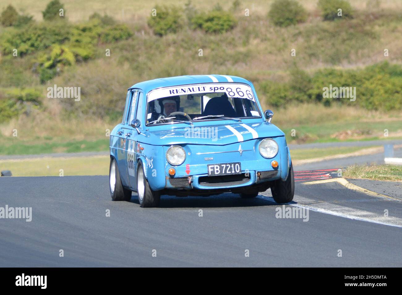 866-renault-gordini-at-hampton-downs-2H5DMTA.jpg