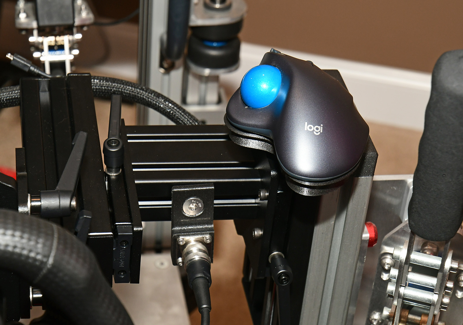 ASRandtrackball_9404.jpg