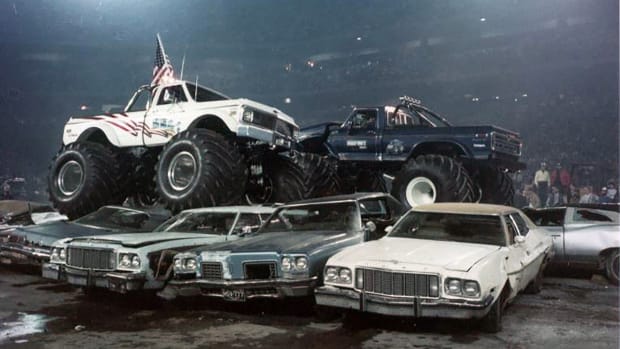 bigfoot-vs-usa-1-the-birth-of-monster-truck-madnesss-featured-photo.jpg