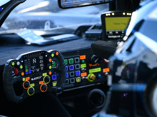 Cadillac-DPi-V-R-Interior.jpg