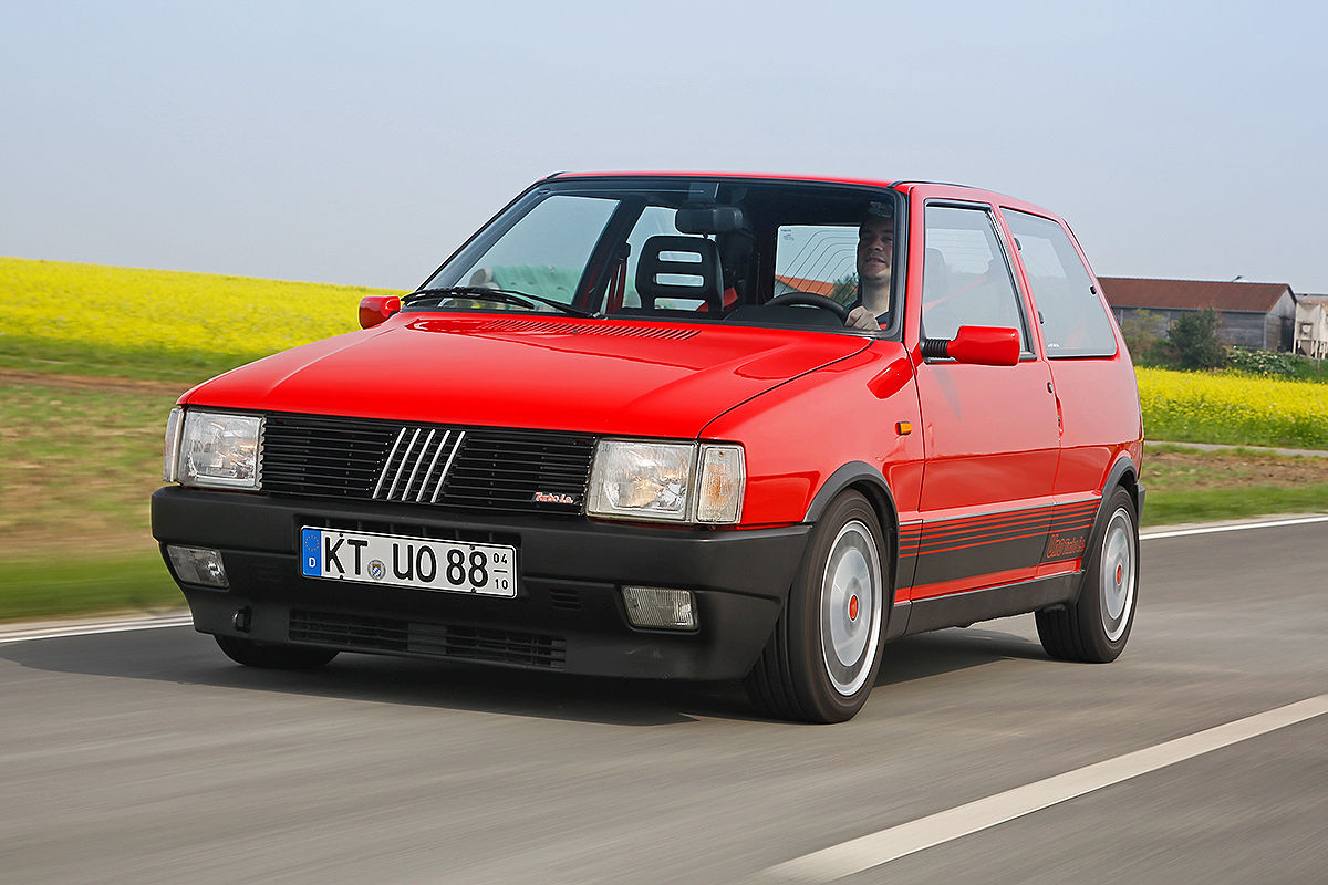 Fiat-Uno-I-Turbo-ie-1.jpg