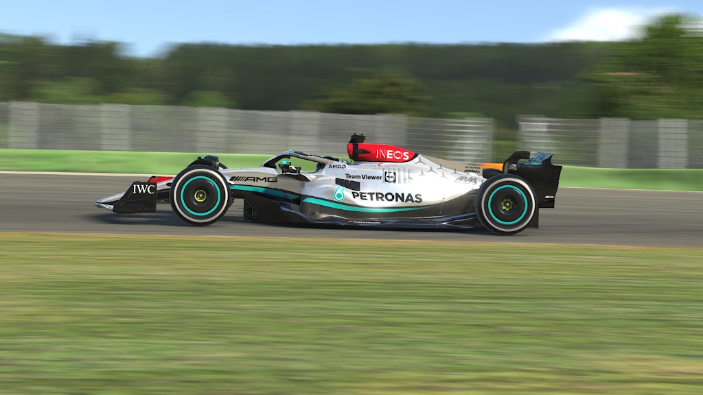 iRacing-Mercedes-AMG-W13-F1-2.jpg