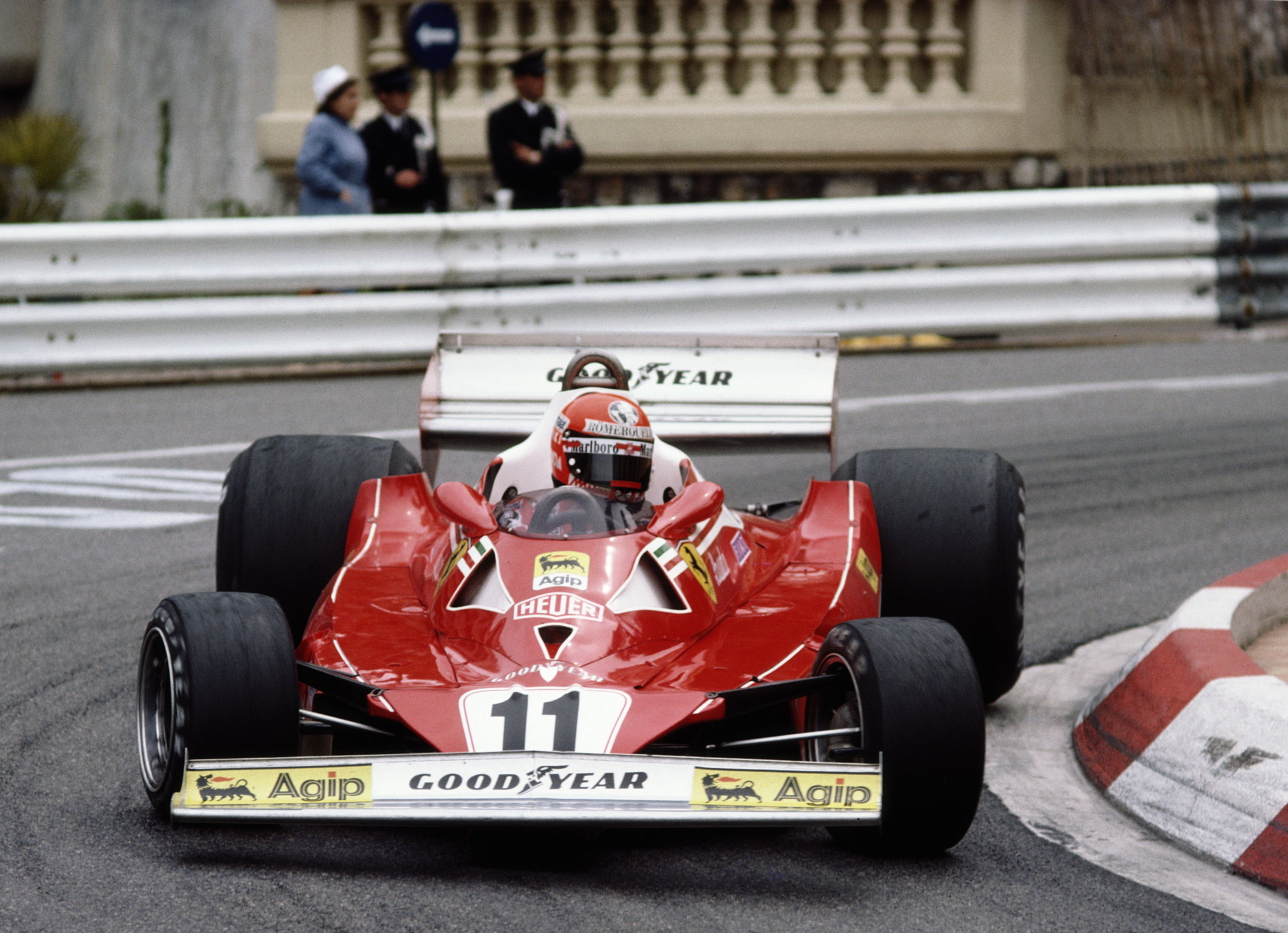 lauda_monaco_1977.jpg