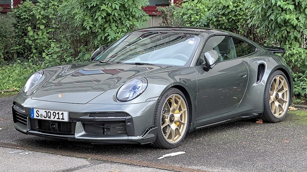 Porsche 992 Turbo S.jpg