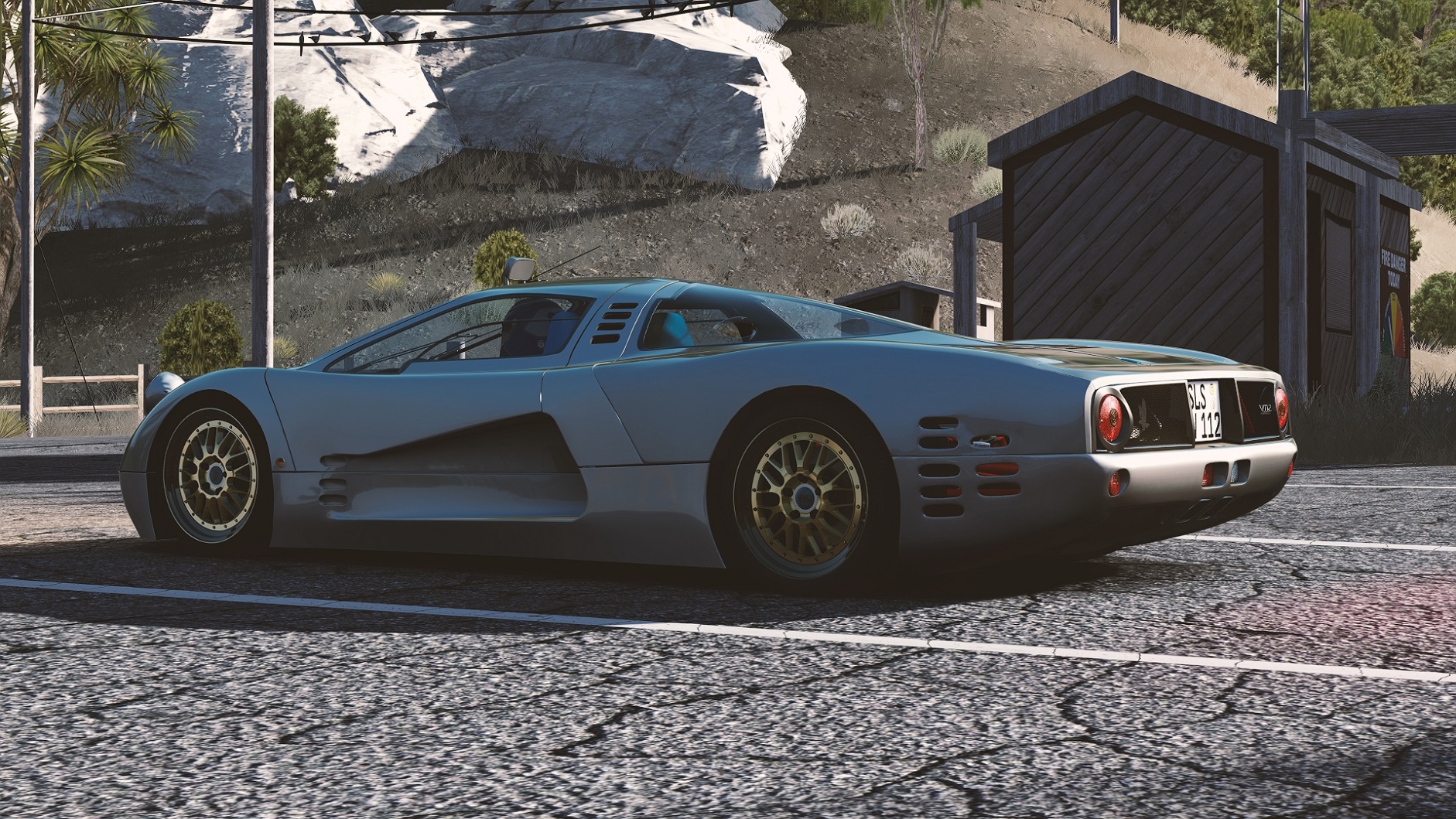 Screenshot_dg_isdera_commendatore_112i_beta_la_canyons_29-9-124-8-48-21.jpg