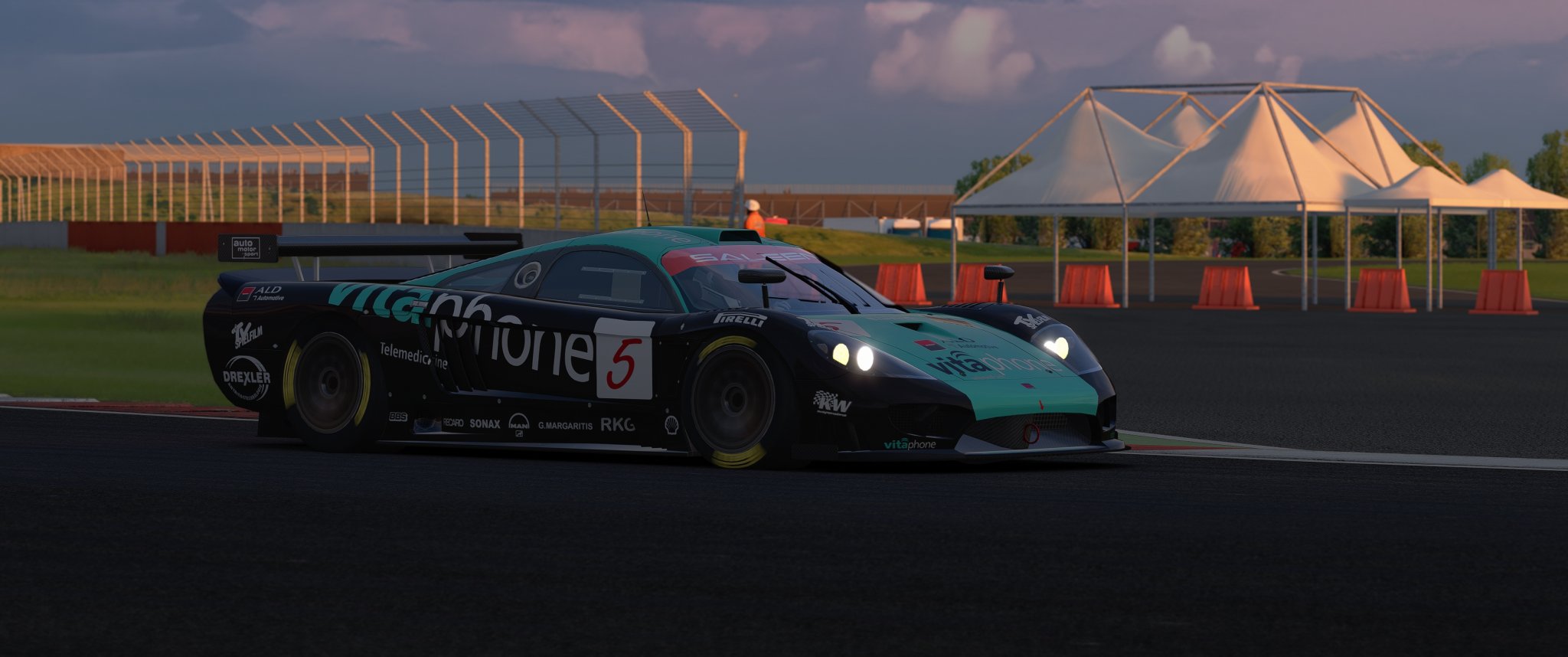 Screenshot_f302_saleen_s7-r_2005_ks_silverstone_27-5-124-22-43-43.jpg