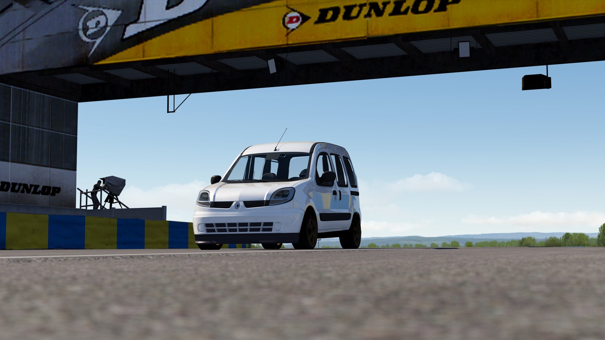 Screenshot_kangoo v8 v1_lemans_2017_29-7-124-21-54-54.jpg