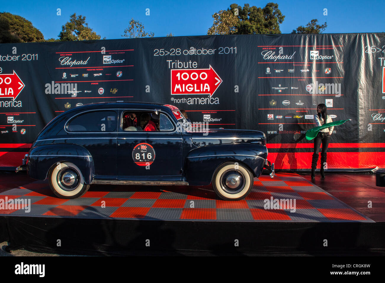 the-starting-line-for-the-2011-california-1000-mille-historic-car-CRGK8W.jpg