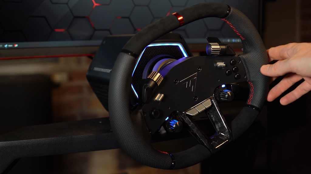 Thrustmaster-Hypercar-Wheel-Add-On-Review-LED.jpg