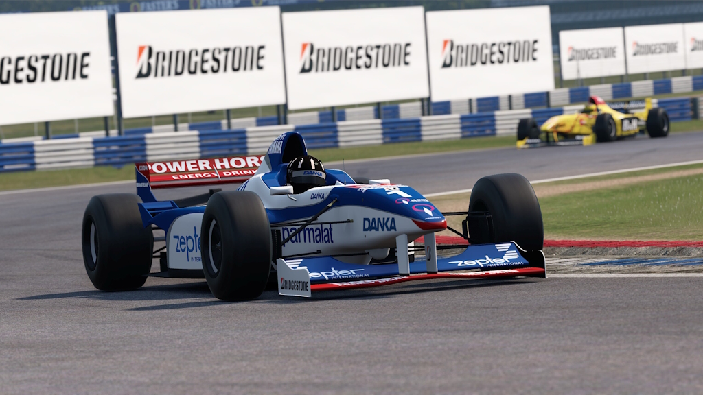 Williams-100th-GP-Win-Silverstone-1997-Damon-Hill-Arrows.jpg