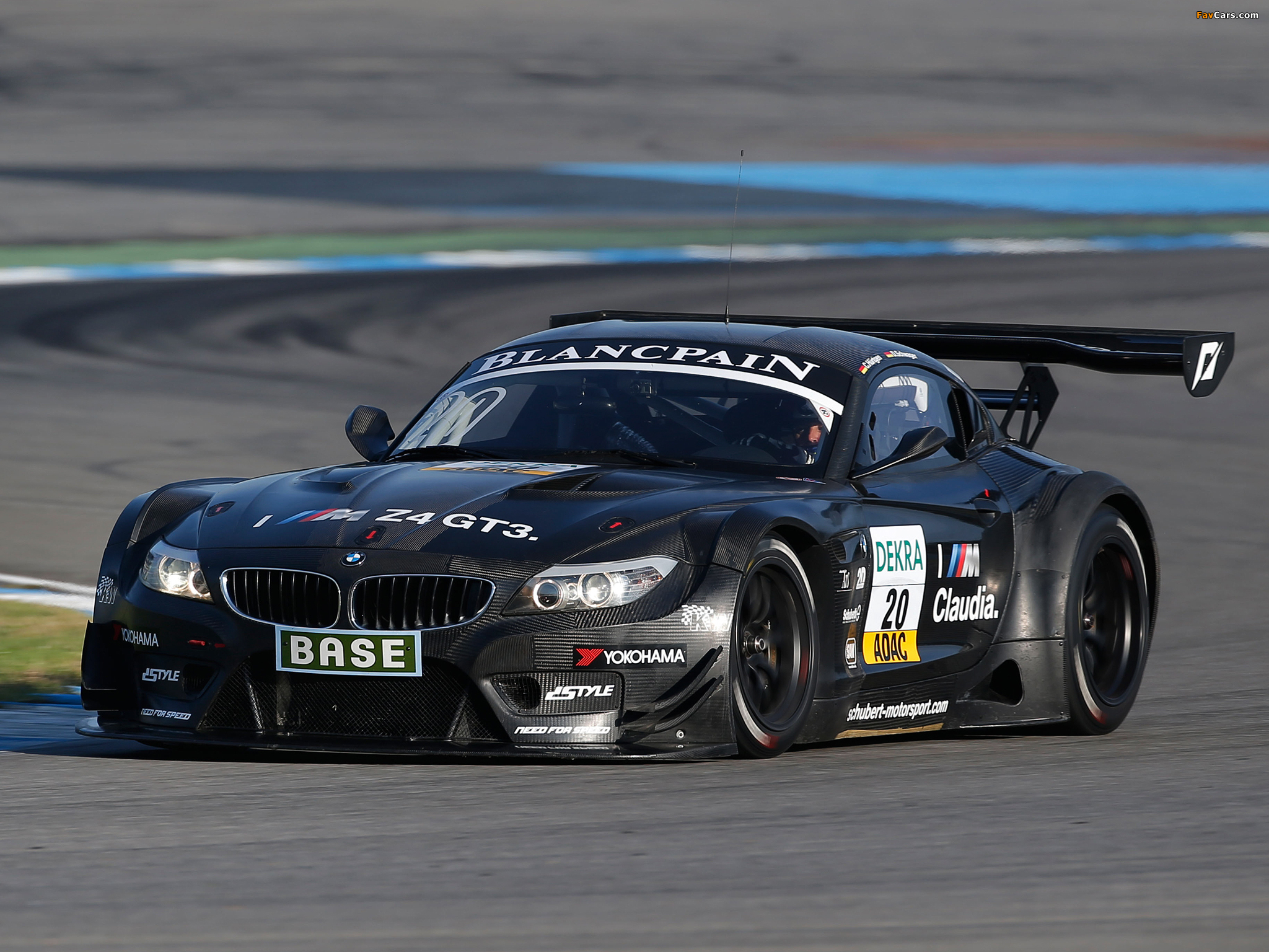 bmw_z4_2010_wallpapers_6.jpg