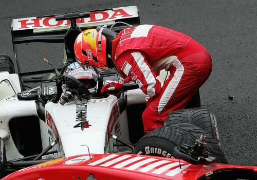 schumi-anger-sato-2.jpg