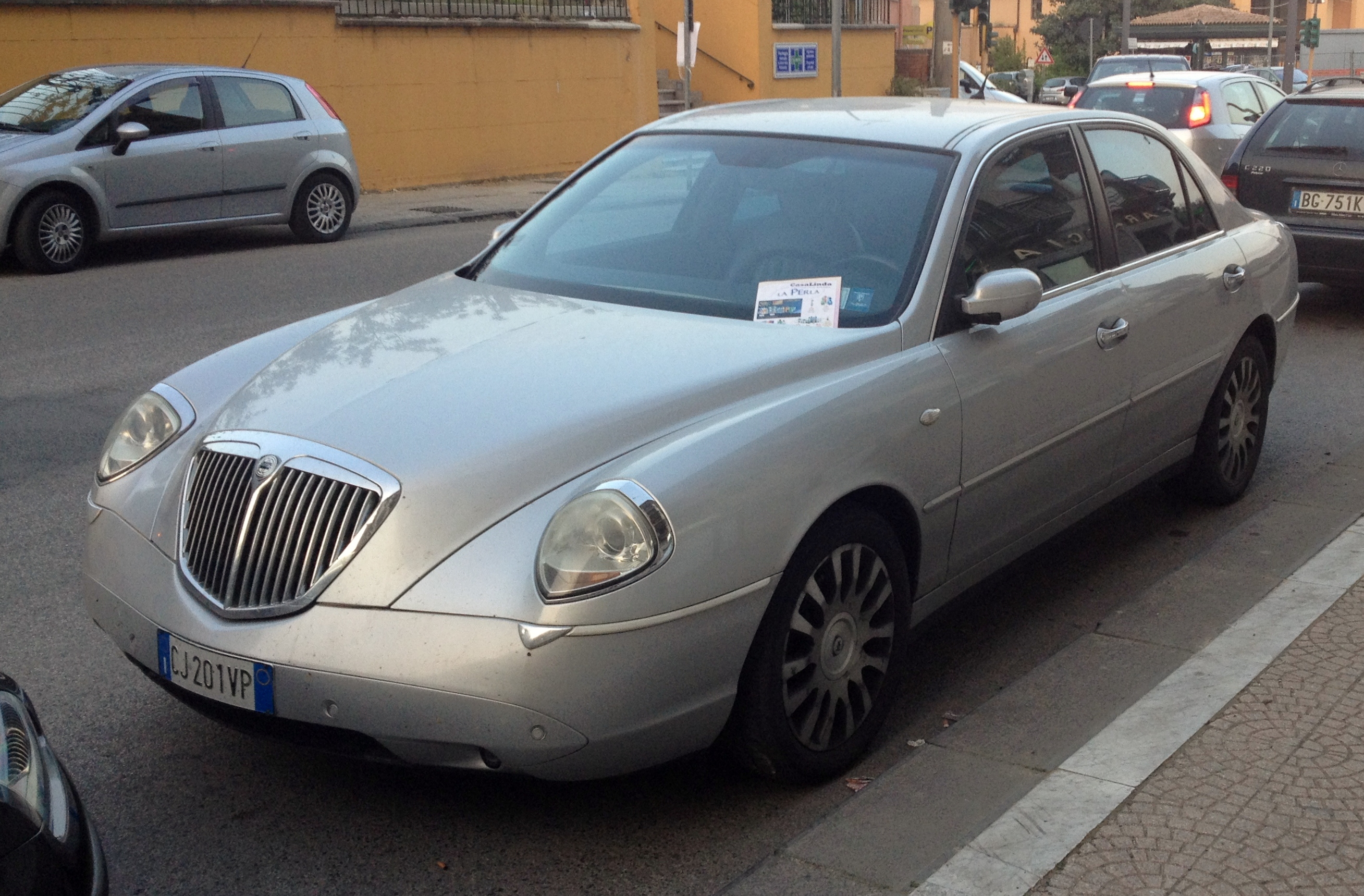 Lancia_Thesis_2.4_JTD.JPG