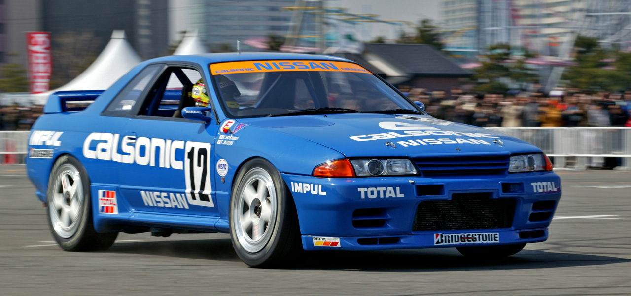 R32_Calsonic_Skyline_001.jpg