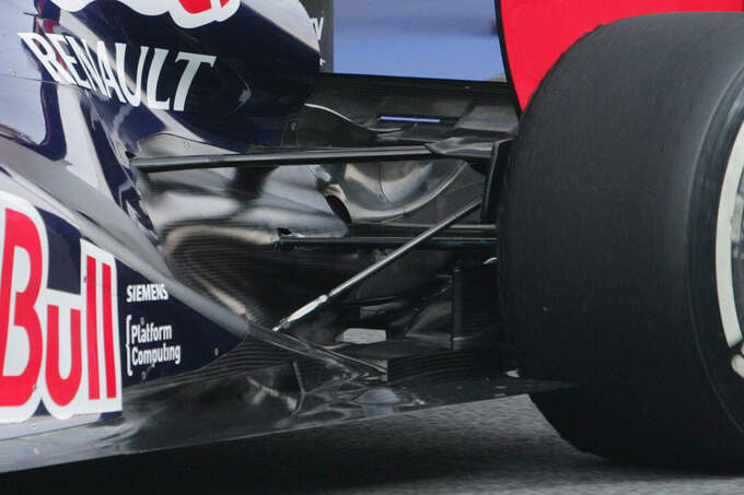 Red-Bull-Barcelona-2012-fotoshowImage-6fae0b01-574790.jpg