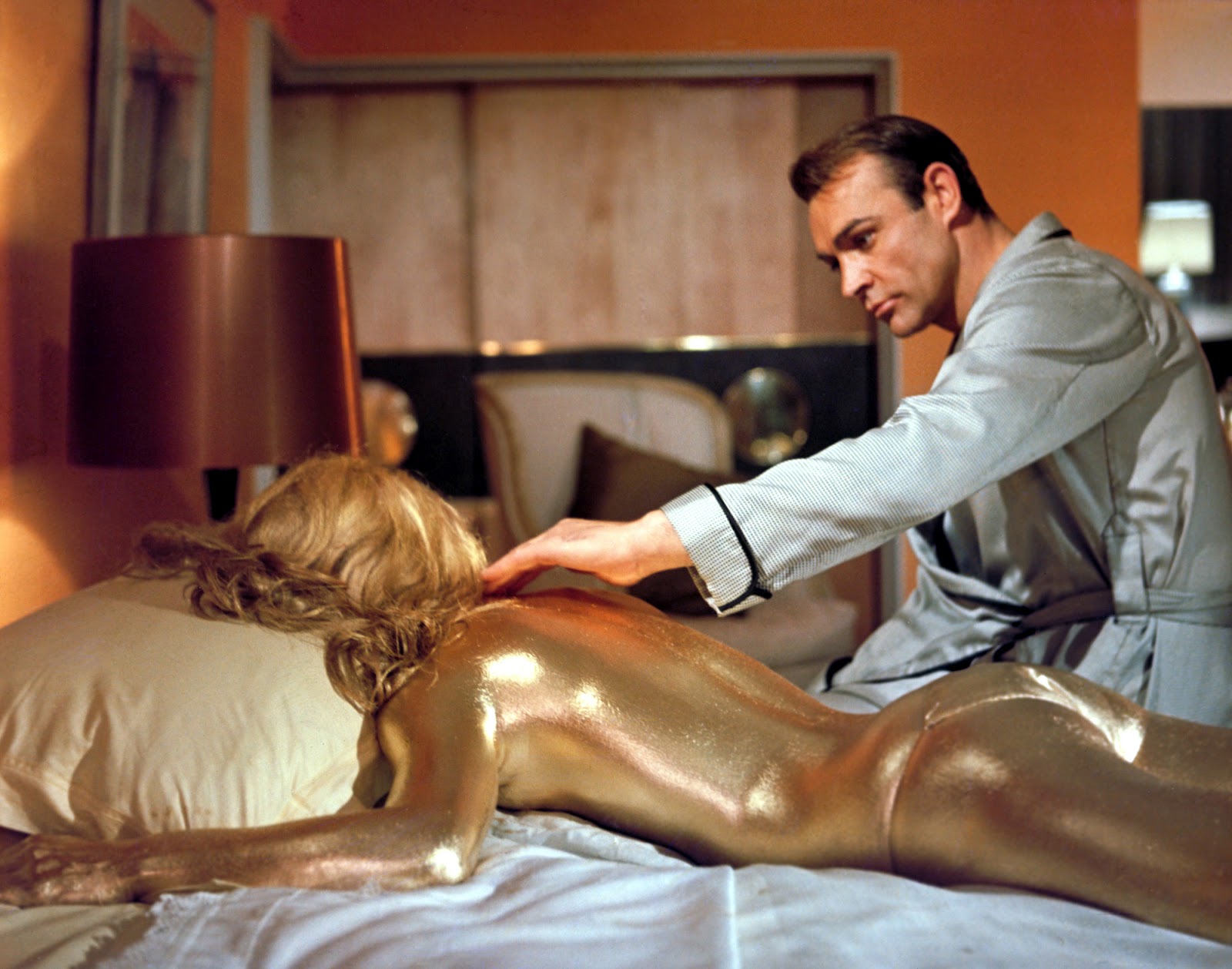 Goldfinger_Golden-girl.jpg