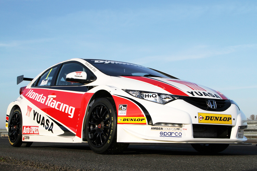 Honda+Racing+reveal+Civic%27s+new+2012+racing+livery.jpg