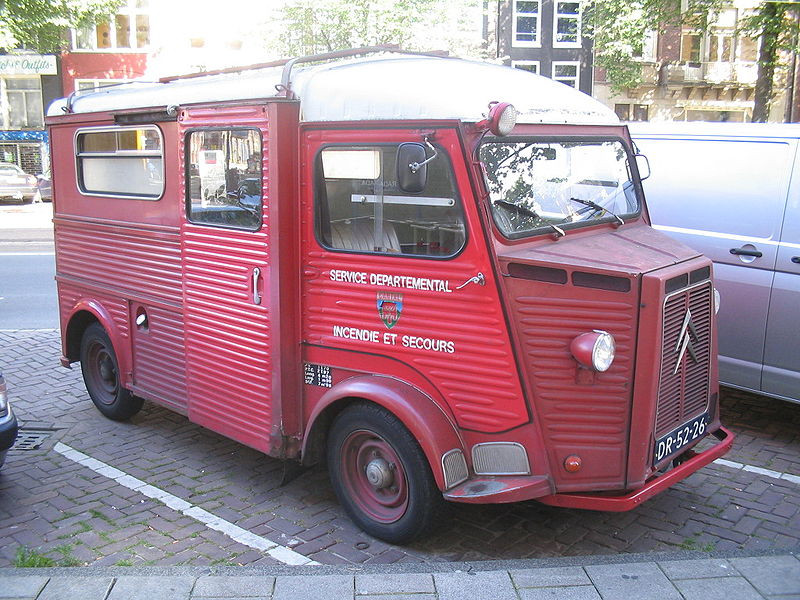 800px-Citroen_HY.jpg