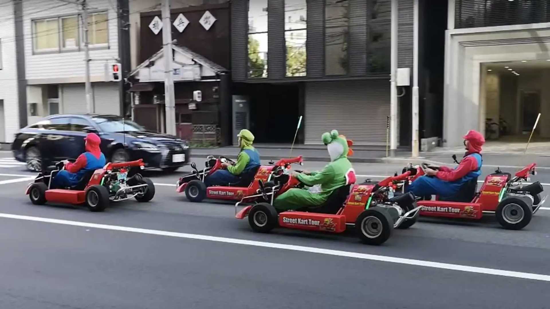 real-life-mario-kart-in-japan.jpg