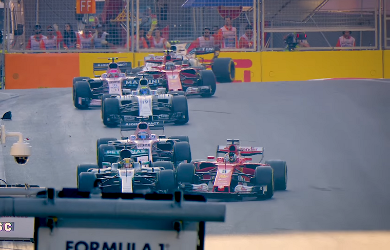 vettel-hamilton-crash-baku-orig-171013.png