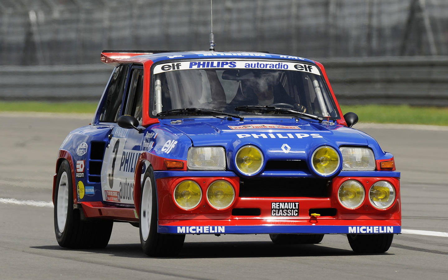 renault-5-maxi-turbo-fondo-pantalla-02.jpg