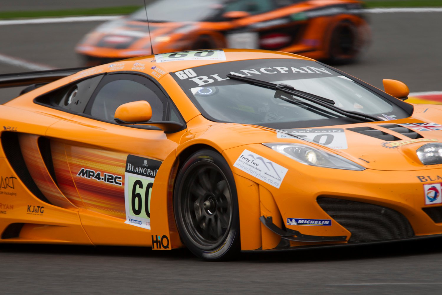 McLaren-MP4-12C-GT3-Spa-21.jpg