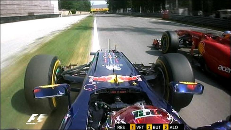 _55296348_vettel_on_alonso640.jpg