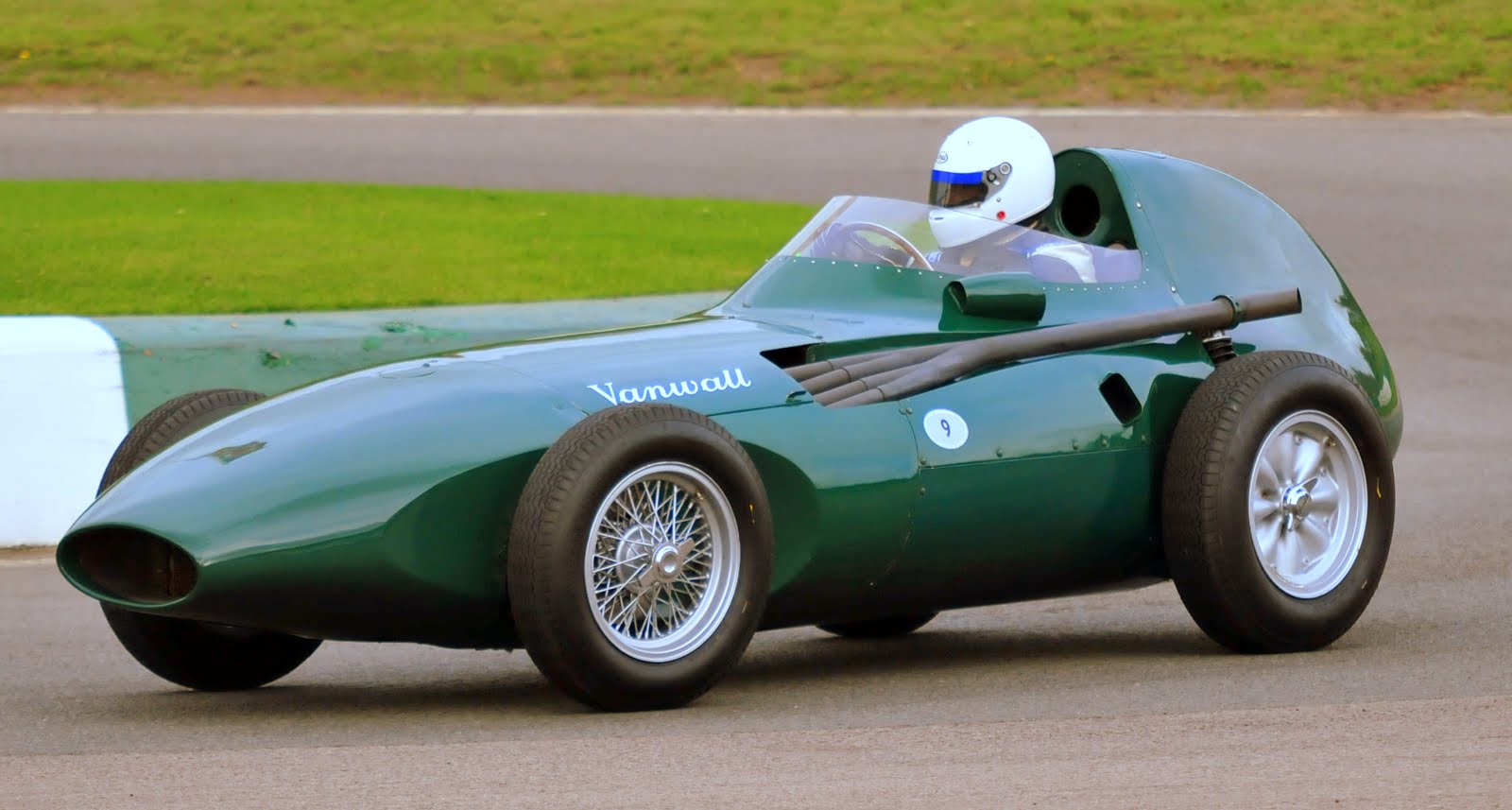 Vanwall_Mallory_Park.JPG