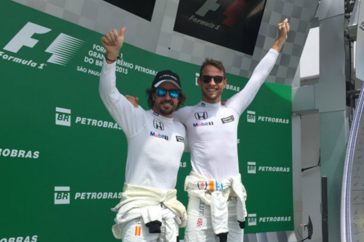 alonso-button-podio-brasil-laf1.jpg