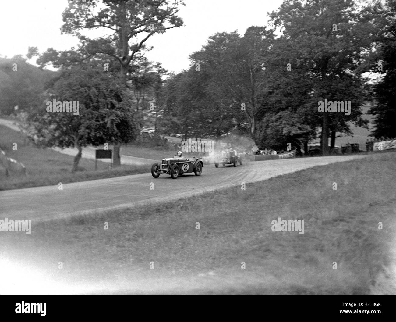 donington-mg-club-racing-old-hairpin-H8TBGK.jpg