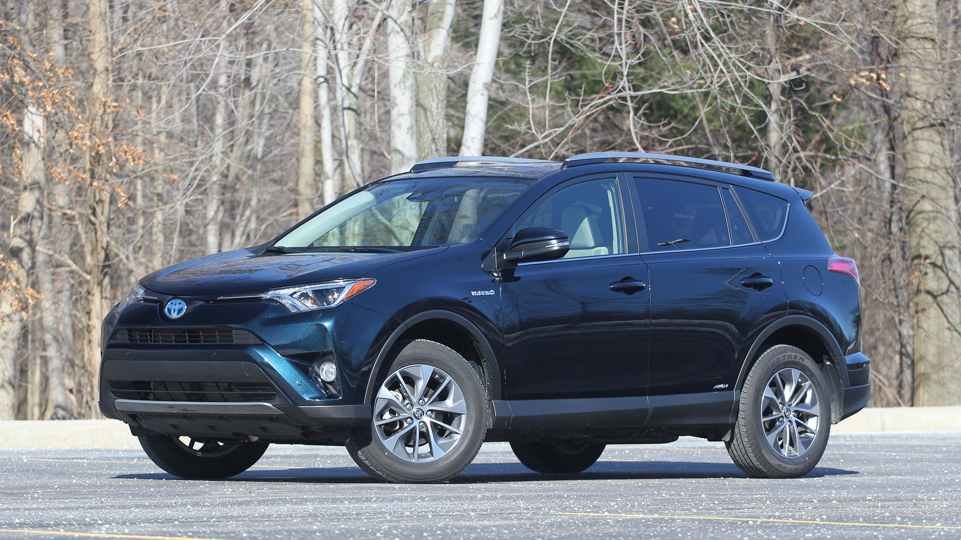 2017-toyota-rav4-hybrid-review.jpg