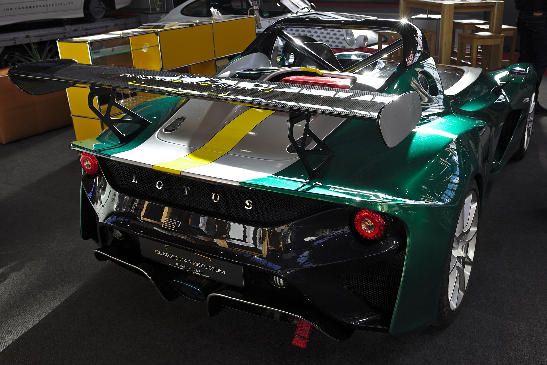 1920px-Lotus_3-Eleven_1Y7A6175.jpg