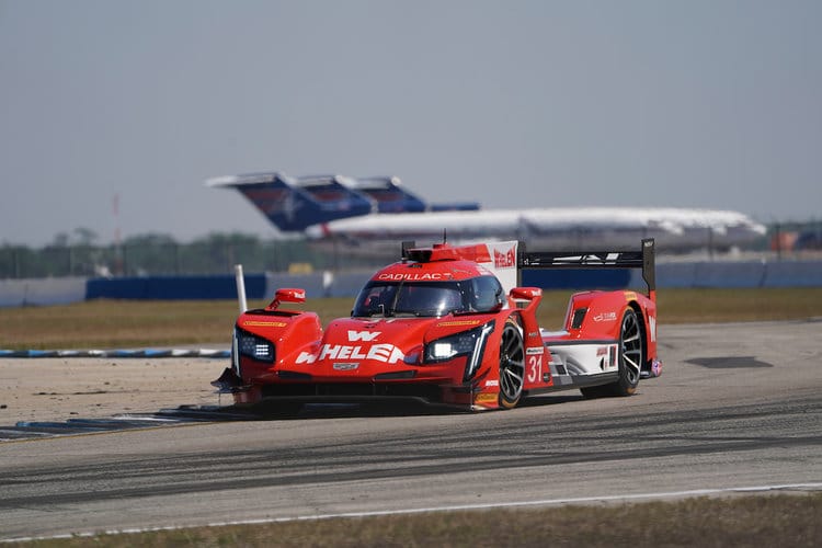 12-Hours-of-Sebring-31-Whelen.jpg