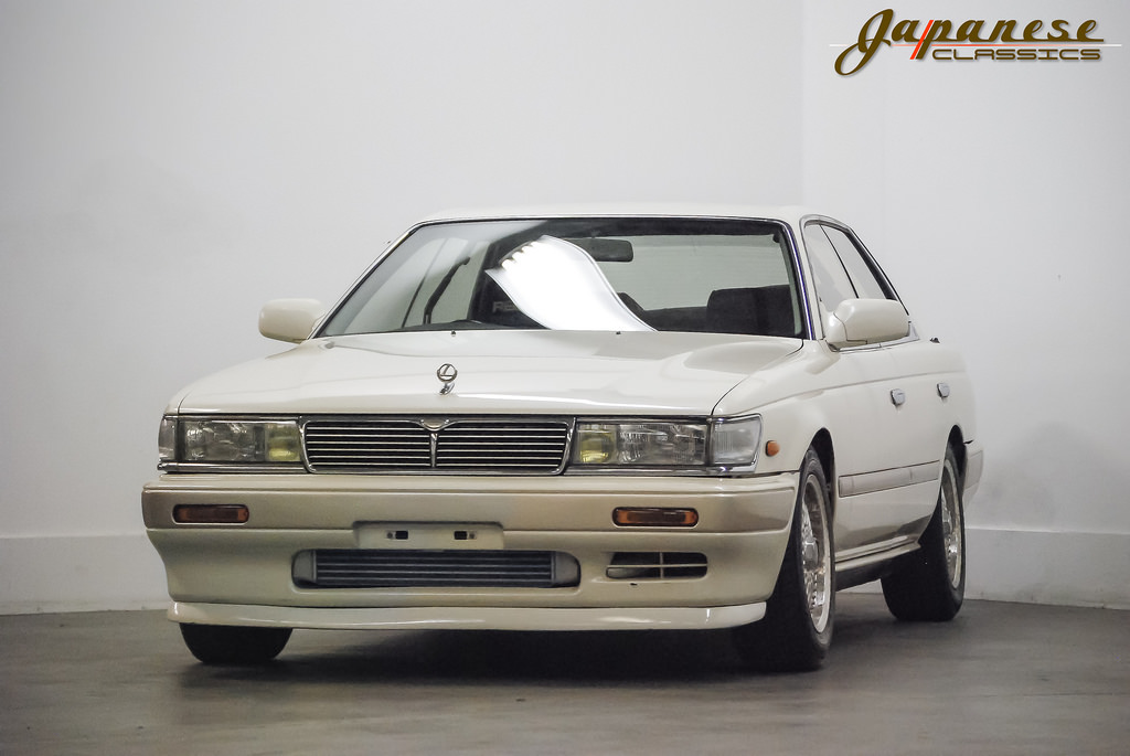 1990-Nissan-Laurel-C33-Turbo-8.jpg