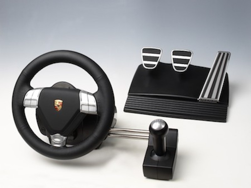 fanatec-porsche911-wheel-pedals-shifter2.jpg